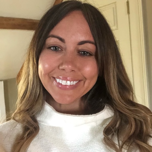 Meet your Posher, Melissa - Picture 1 of 1